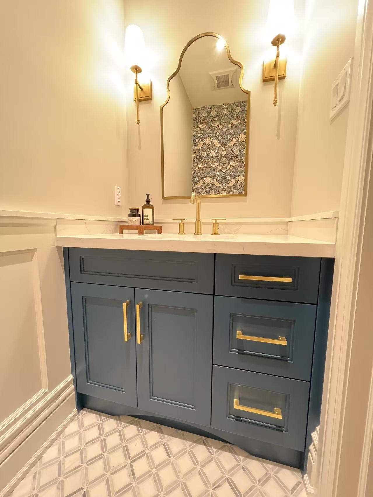 Blue shaker powder room