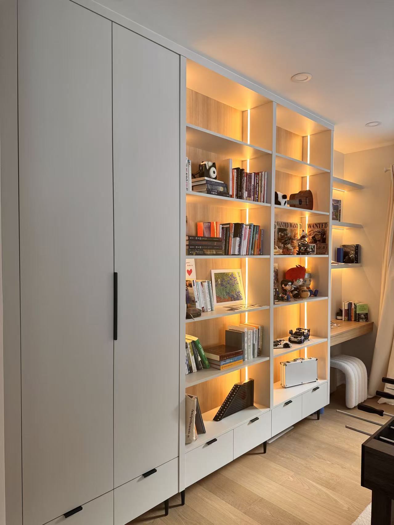White bookcase with LED lighting